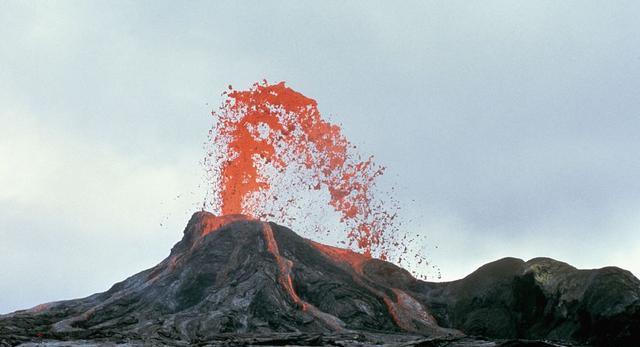 我的世界火山喷发攻略（如何让火山喷发）